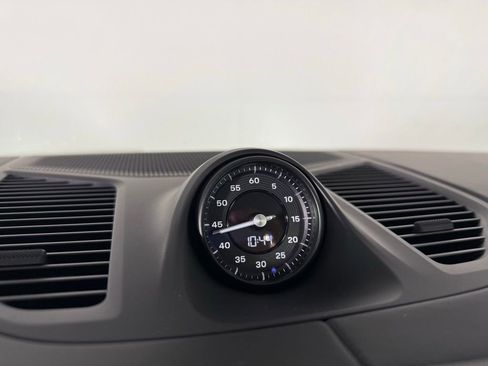 New 2025 Porsche Cayenne Coupe image 30