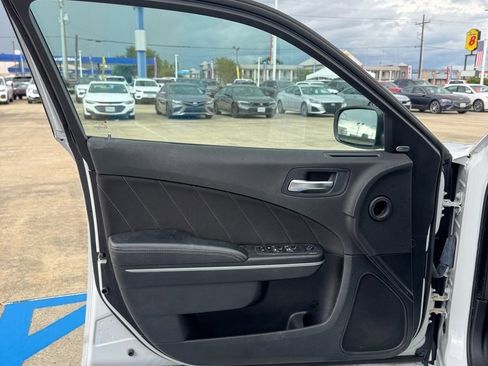 Used 2023 Dodge Charger SXT image 7