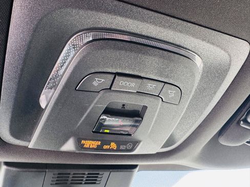 Used 2023 Subaru Solterra AWD image 33