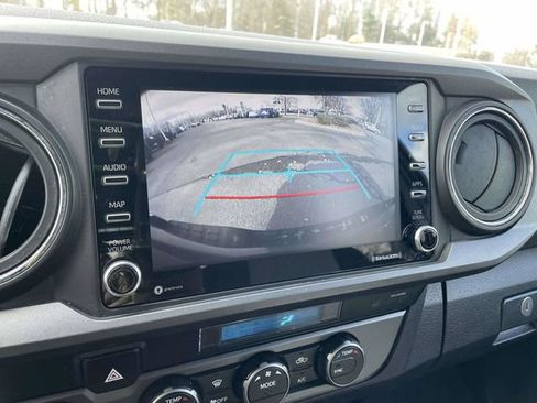 Used 2021 Toyota Tacoma TRD Off-Road image 30