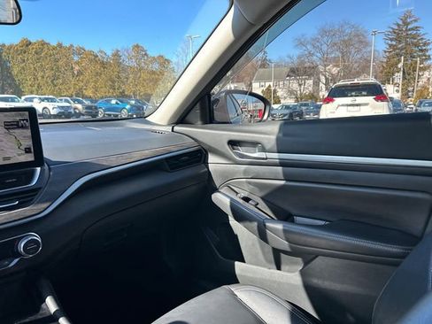 Certified 2024 Nissan Altima 2.5 SL image 26