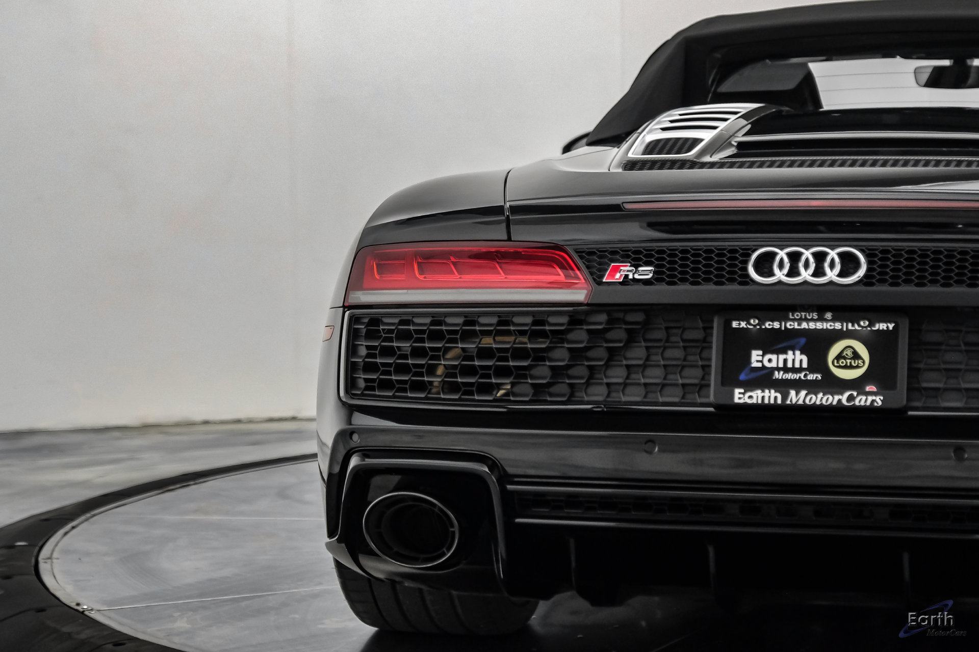 Used 2023 Audi R8 V10 performance RWD image 17