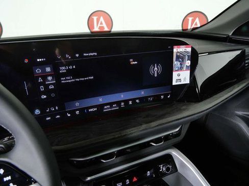 New 2025 Audi Q5 Premium Plus image 17