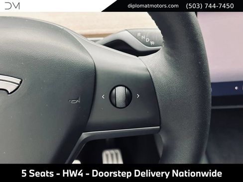 Used 2024 Tesla Model Y Performance AWD/4WD image 32