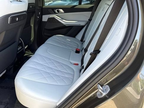 Used 2026 BMW X5 sDrive40i w/ Premium Package RWD image 30