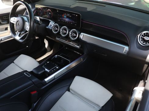 Used 2021 Mercedes-Benz GLB 250 image 20