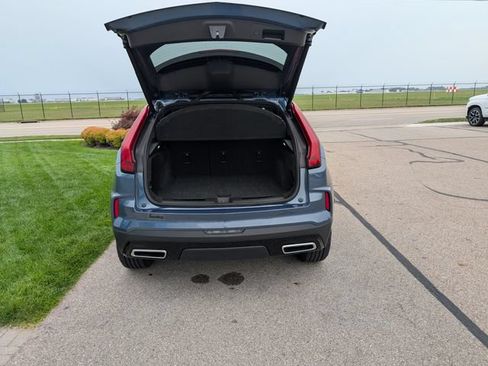 Used 2025 Cadillac XT4 Premium Luxury AWD/4WD image 9