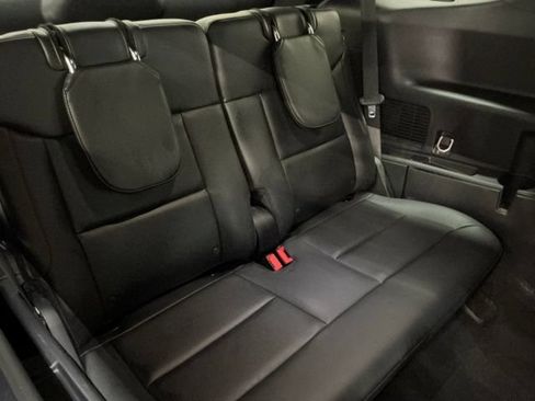 Used 2025 Ford Explorer ST AWD/4WD image 17