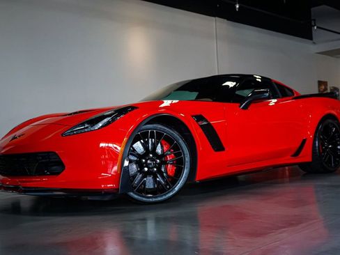 Used 2016 Chevrolet Corvette Z06 image 2