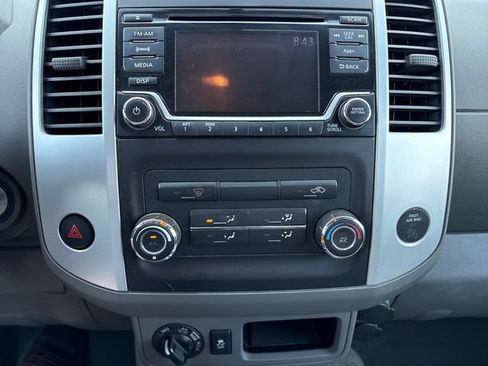 Used 2016 Nissan Frontier SV AWD/4WD image 18