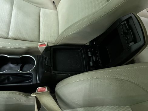 Used 2016 Toyota Corolla LE FWD image 24