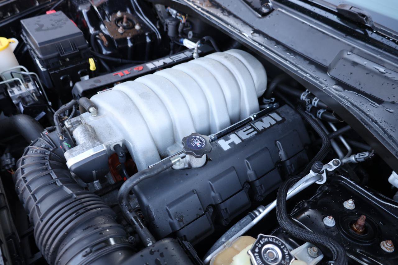 Used 2008 Dodge Charger SRT8 w/ SRT Option Group III RWD image 14