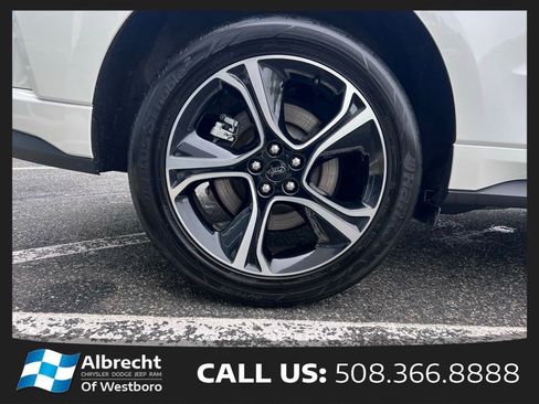 Used 2022 Ford Edge ST AWD/4WD image 33