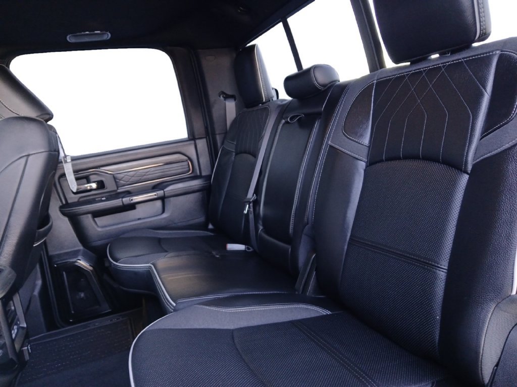Used 2025 RAM 3500 Limited AWD/4WD image 22
