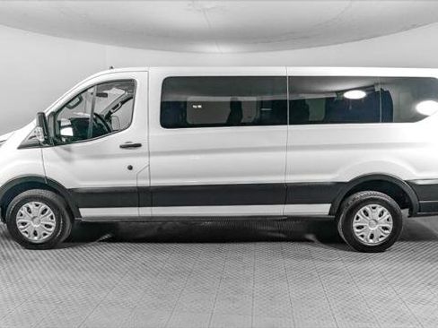 Used 2023 Ford Transit 350 XLT image 3