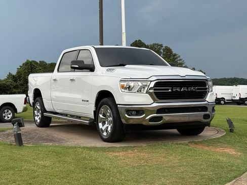 Used 2020 RAM 1500 Big Horn AWD/4WD image 1