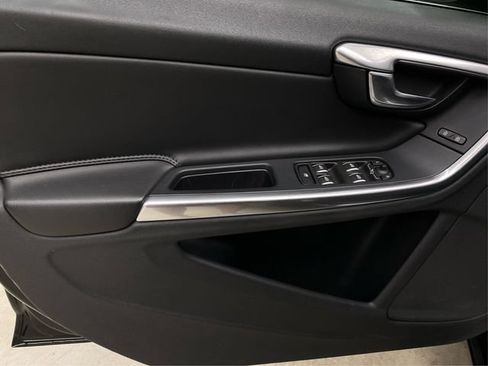 Used 2018 Volvo S60 T5 Inscription AWD/4WD image 25
