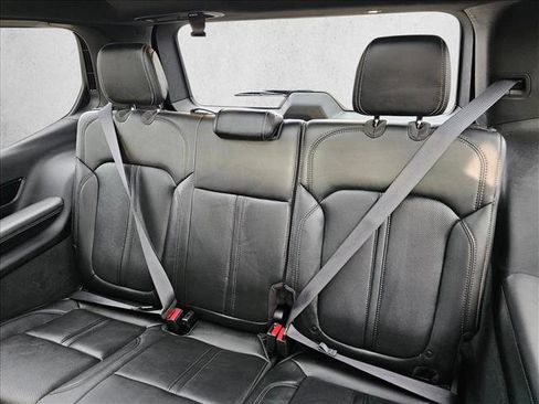 Used 2023 Jeep Grand Wagoneer 4WD w/ Flexible Seating Group image 12