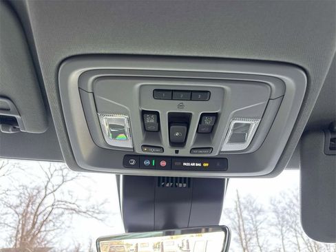 New 2026 GMC Sierra 1500 Denali w/ Denali Reserve Package image 16