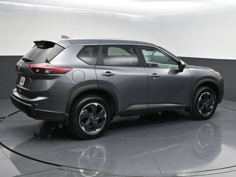 Used 2026 Nissan Rogue SV w/ SV Premium Package AWD/4WD image 7