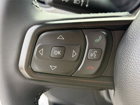 Used 2025 Jeep Wrangler Willys image 22