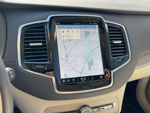 Certified 2024 Volvo XC90 B6 Ultimate w/ Protection Package Premier image 22