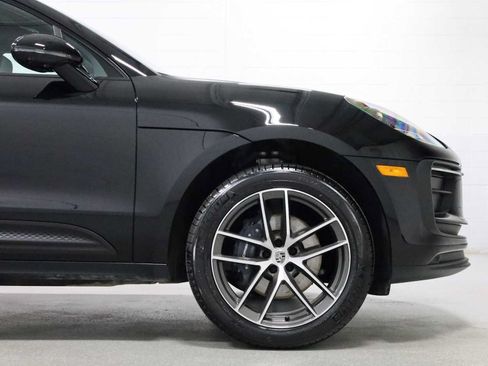 Certified 2026 Porsche Macan AWD/4WD image 11
