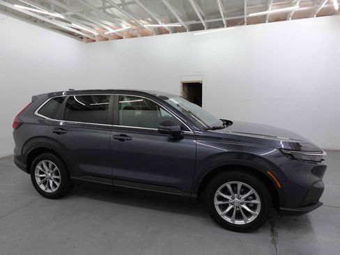 Used 2023 Honda CR-V EX image 4