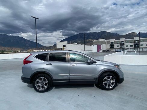 Used 2017 Honda CR-V Touring image 7