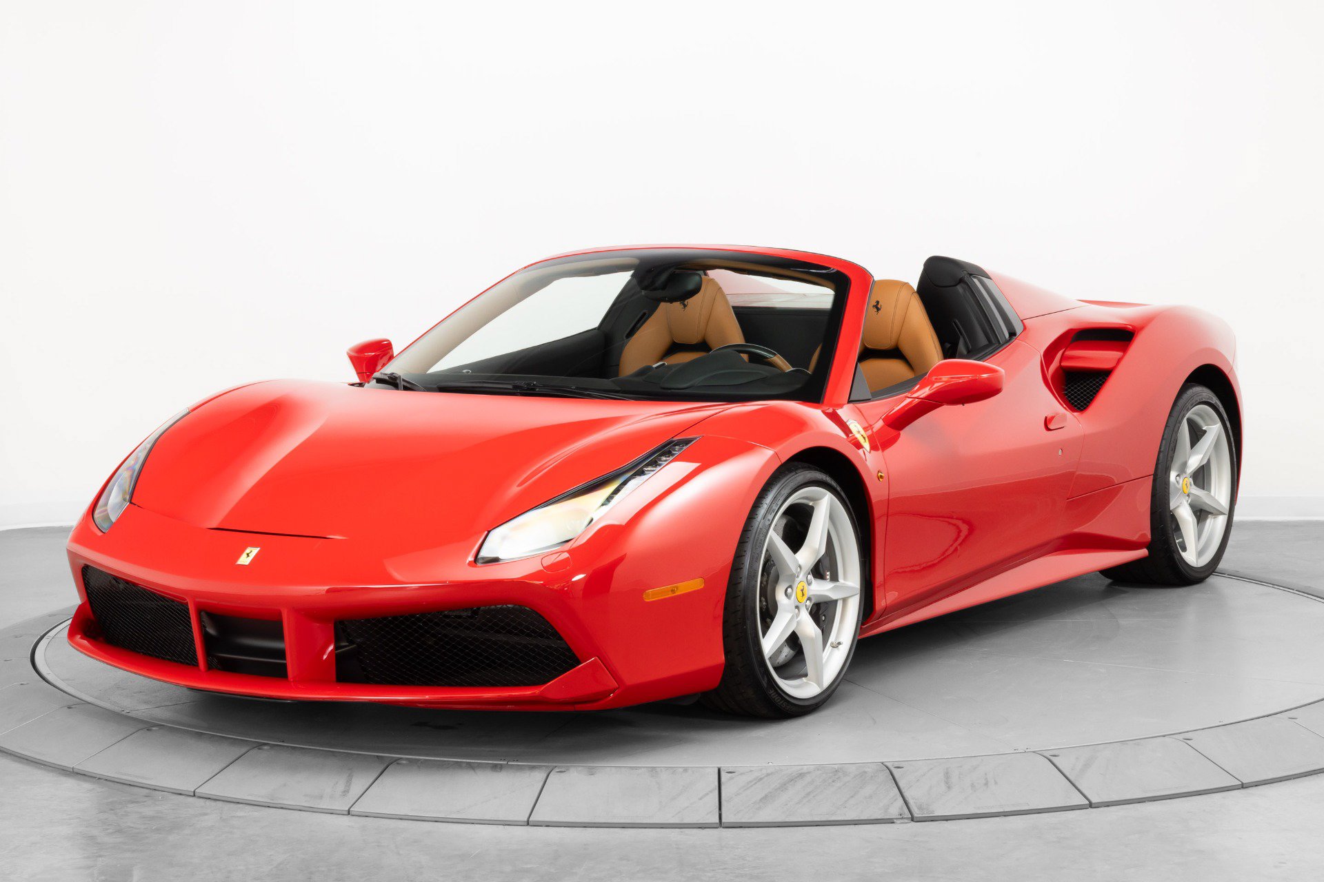 Certified 2019 Ferrari 488 Spider RWD image 4