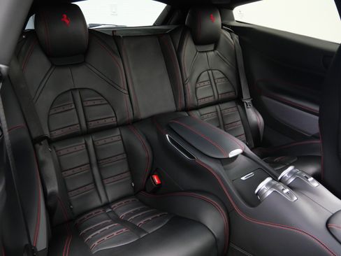 Used 2017 Ferrari GTC4Lusso image 16