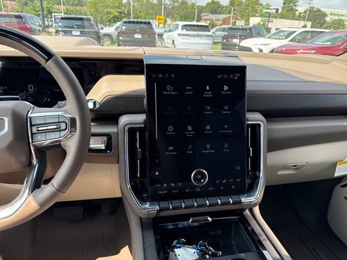 New 2026 GMC Yukon XL Denali w/ Denali Reserve Package AWD/4WD image 19