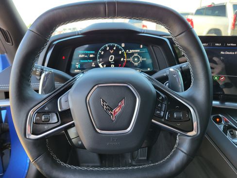 Used 2023 Chevrolet Corvette Stingray Preferred Cpe w/ Z51 Performance Package RWD image 17