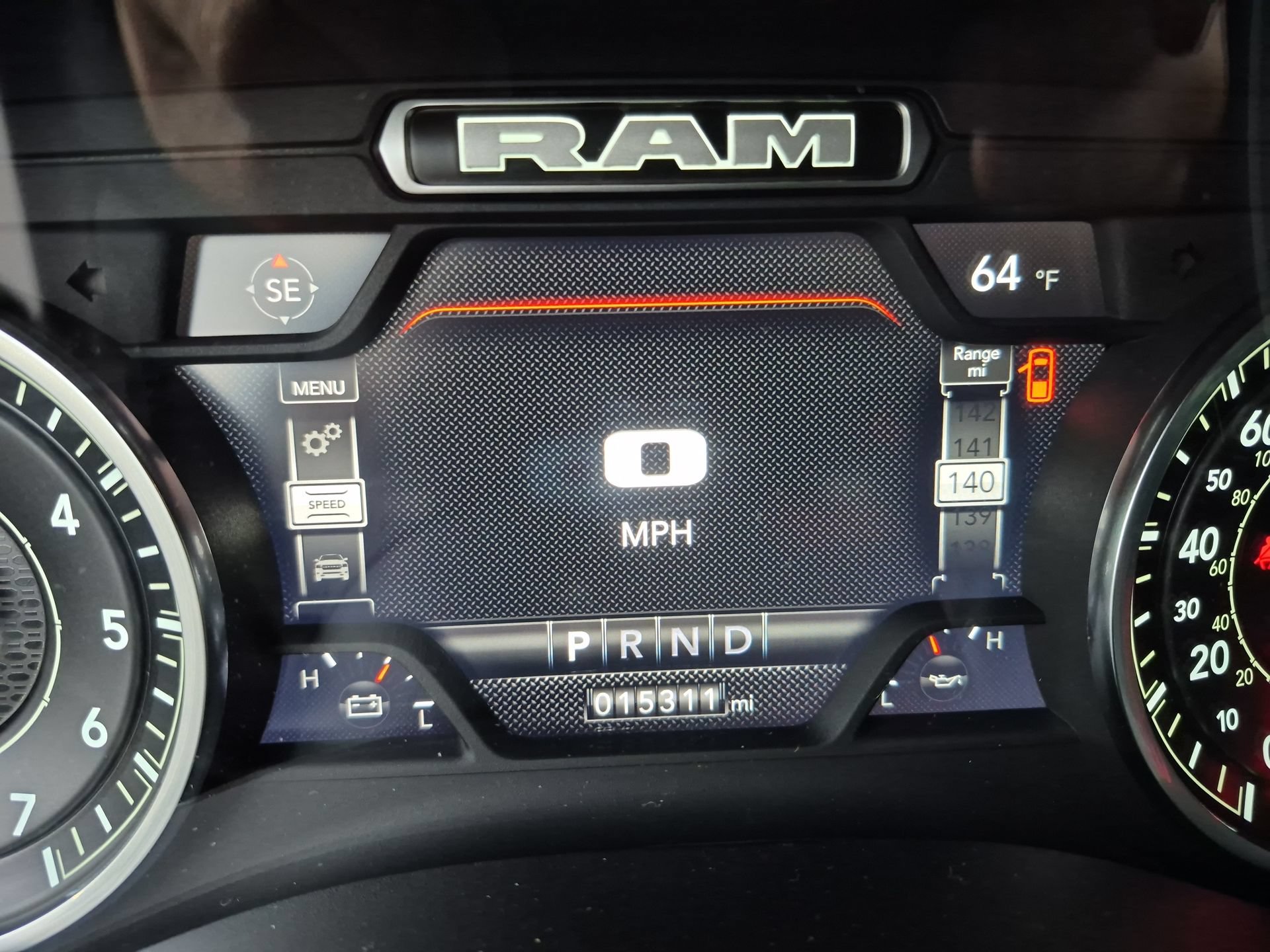 Used 2023 RAM 1500 Laramie AWD/4WD image 13