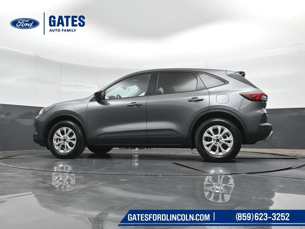 Used 2025 Ford Escape Active AWD/4WD image 43