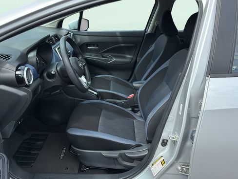 Used 2025 Nissan Versa SV FWD image 12