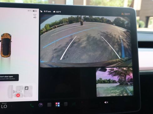 Used 2023 Tesla Model 3 Standard Range RWD image 27
