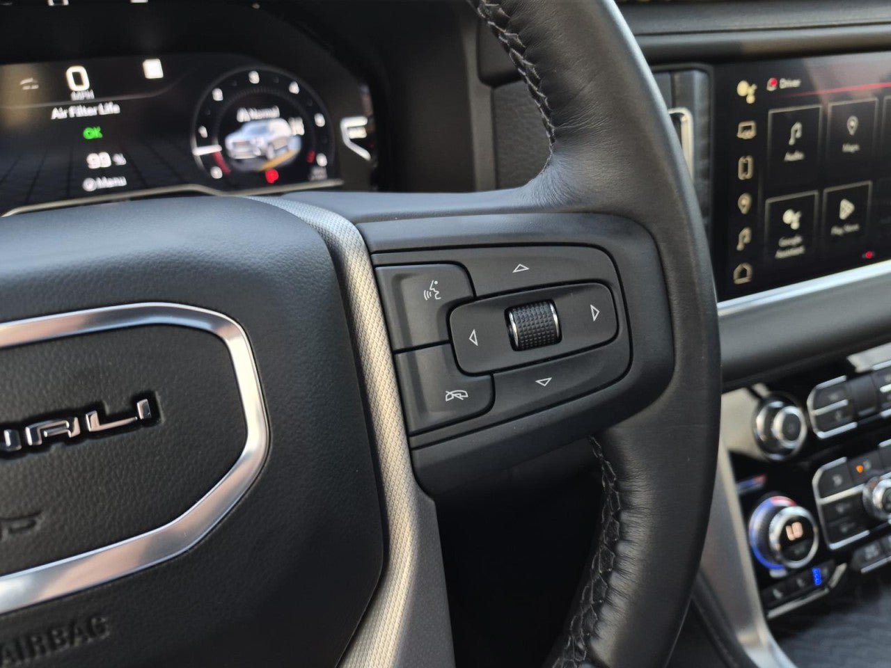 Certified 2022 GMC Yukon XL Denali w/ Denali Premium Package AWD/4WD image 23