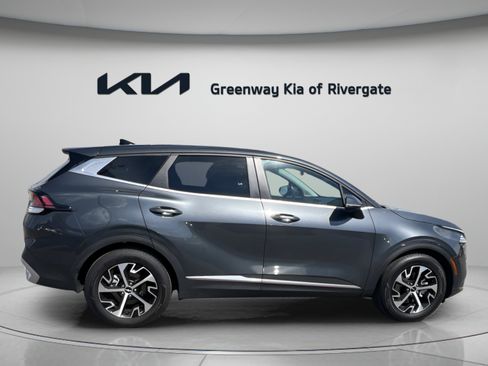Used 2024 Kia Sportage EX FWD image 8