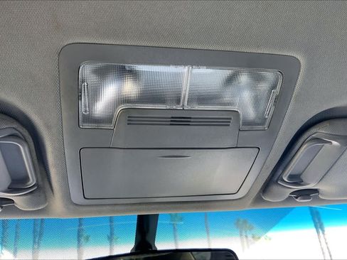 Used 2016 Toyota Camry SE FWD image 31