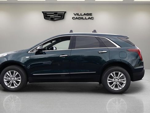 New 2026 Cadillac XT5 Luxury image 2