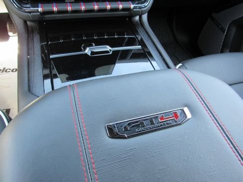 Used 2025 GMC Yukon XL AT4 Ultimate AWD/4WD image 27