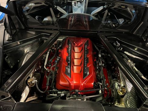 Used 2023 Chevrolet Corvette Stingray Preferred Cpe w/ Z51 Performance Package RWD image 33