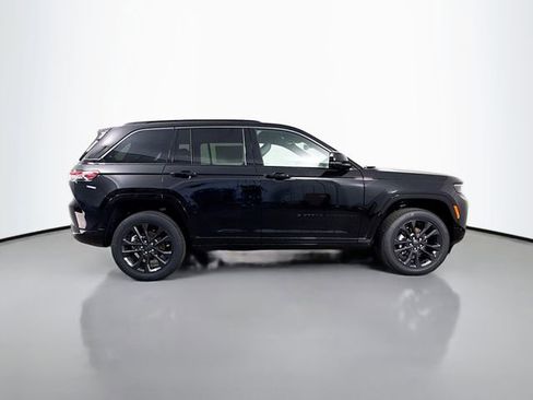 New 2026 Jeep Grand Cherokee Limited AWD/4WD image 8