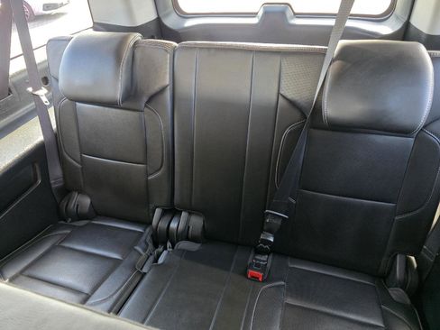 Used 2020 GMC Yukon XL Denali w/ Open Road Package image 11