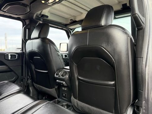 Used 2021 Jeep Gladiator Overland w/ Popular Equipment Package image 25