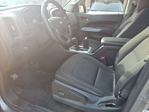 Used 2018 Chevrolet Colorado LT w/ LT Convenience Package image 6