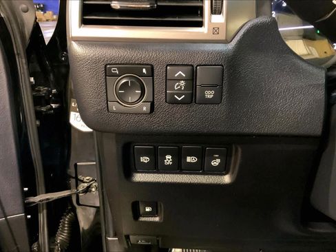 Certified 2023 Lexus GX 460 Premium w/ Premium Package image 34