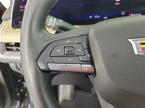 Certified 2025 Cadillac XT4 Premium Luxury image 21