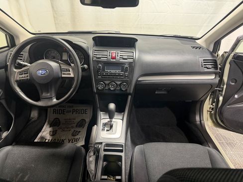 Used 2014 Subaru Crosstrek 2.0i Premium AWD/4WD image 17